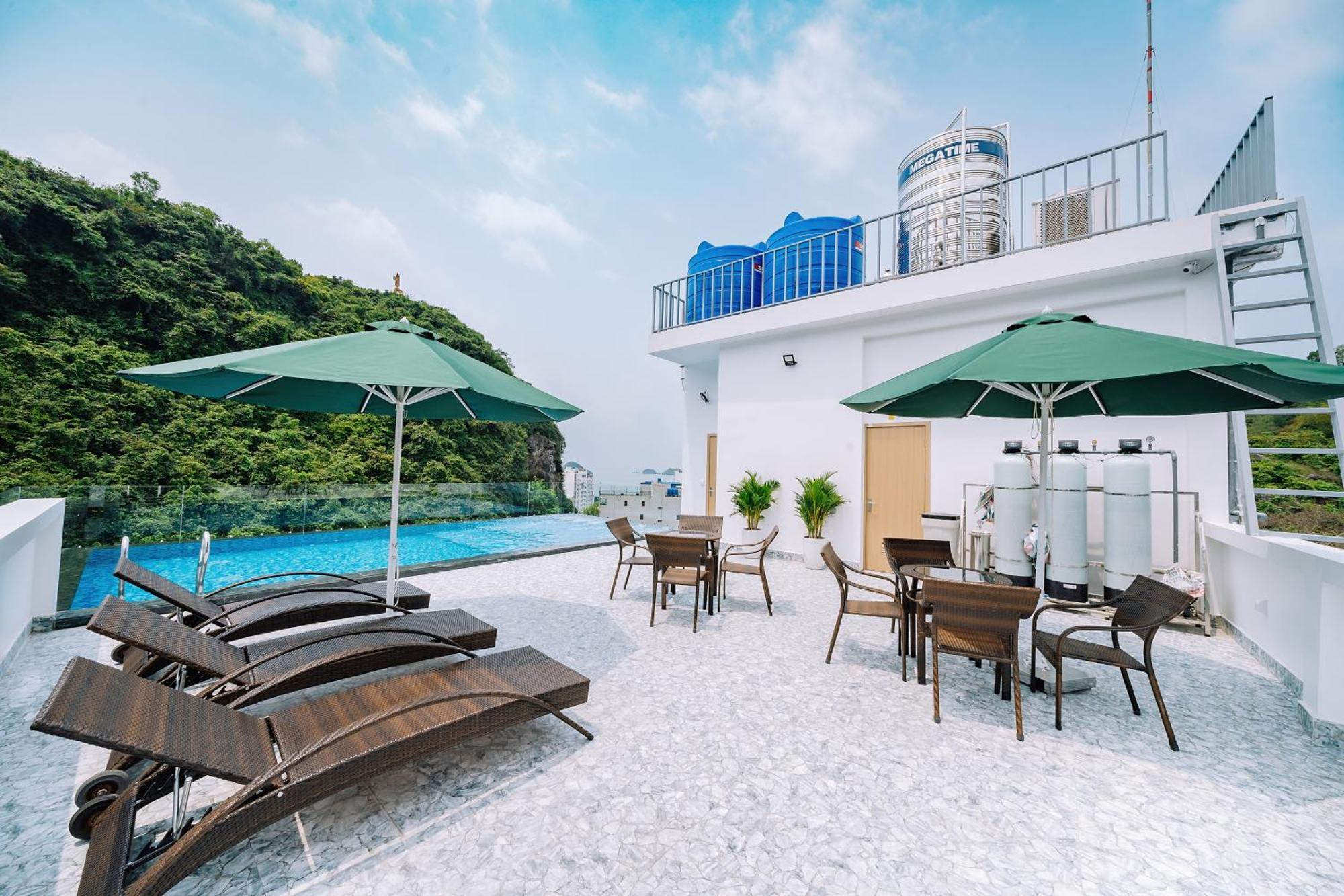 Sand Hotel Cat Ba Island Exterior photo